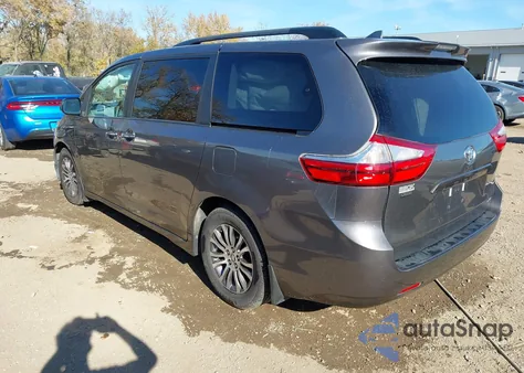 2019 Toyota Sienna Xle 8 Passenger z USA, uszkodzony, nr VIN 5TDYZ3DC6KS970336